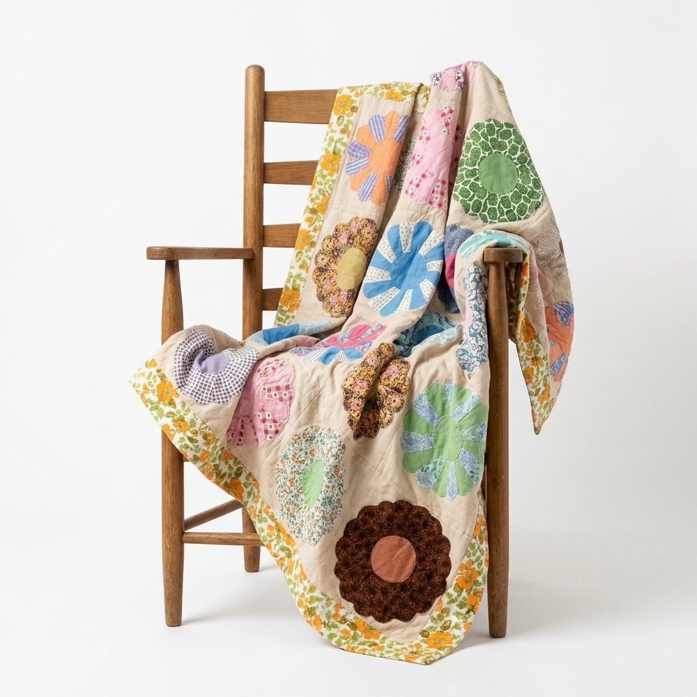 70s Vintage Handcrafted Dresden Plate Quilt Throw Retro Floral Patchwork Blanket